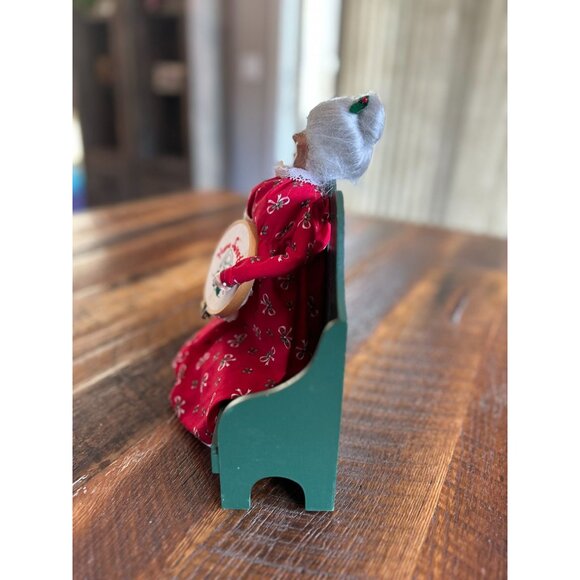 1995 Byers Choice Carolers Figurine Mrs. Claus/Granny Red Dress White Apron Gree - Picture 6 of 9